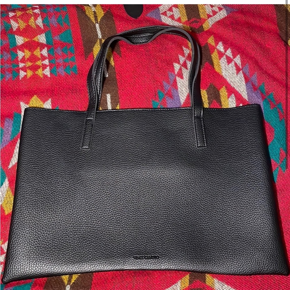 Vince Camuto Black & Gray Stripe Pebble Grain Leather
Shoulder Bag